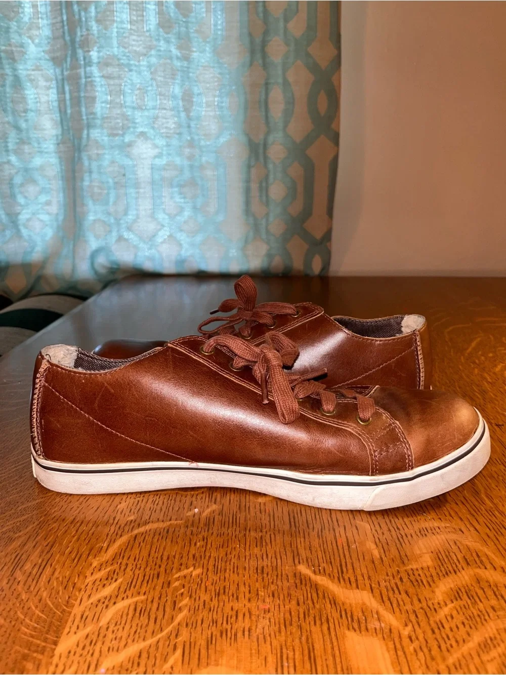 UGG Brown Leather Low-Top Men’s Sneakers